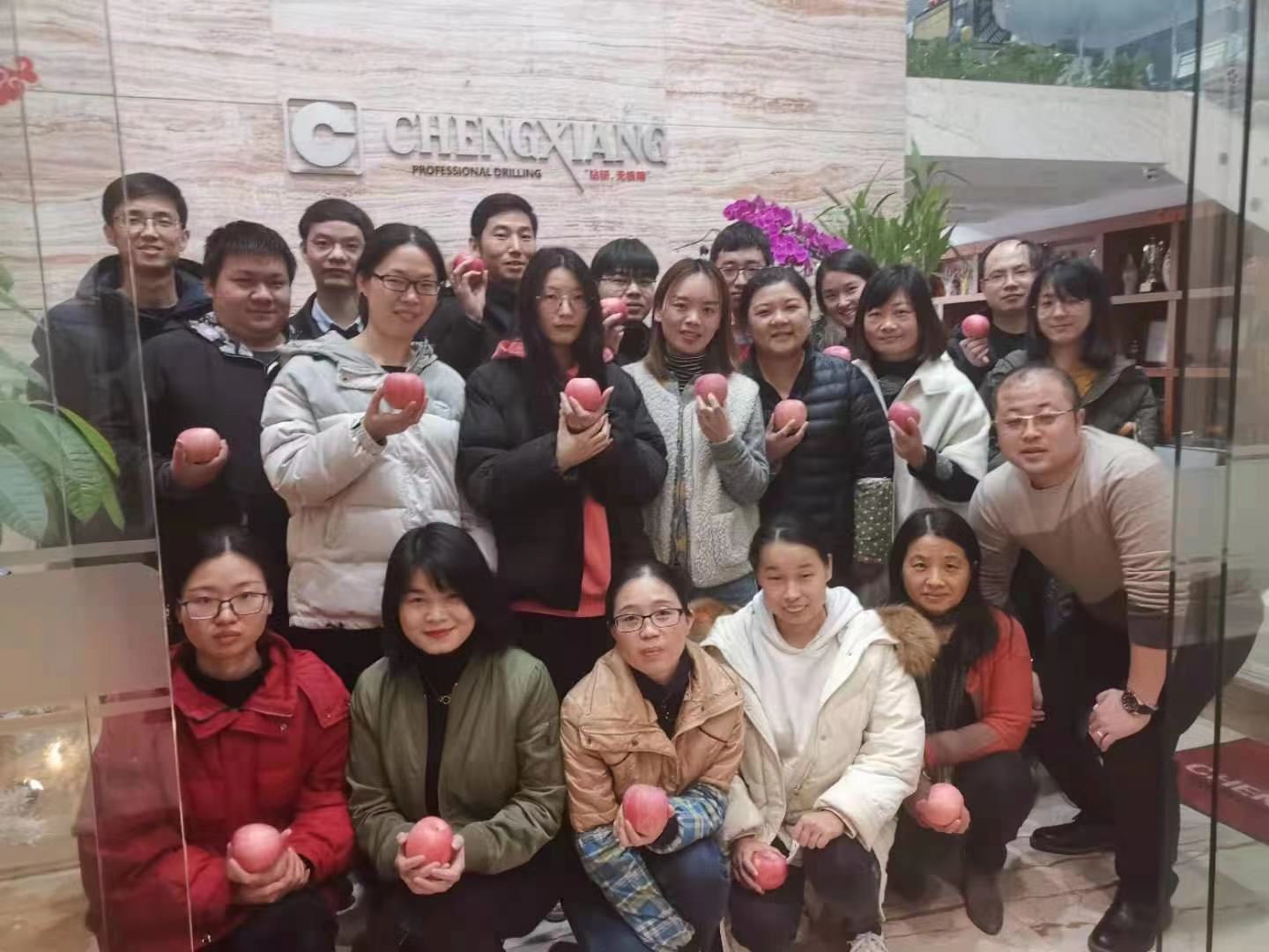 風(fēng)勁帆滿圖新志，砥礪奮進(jìn)正此時